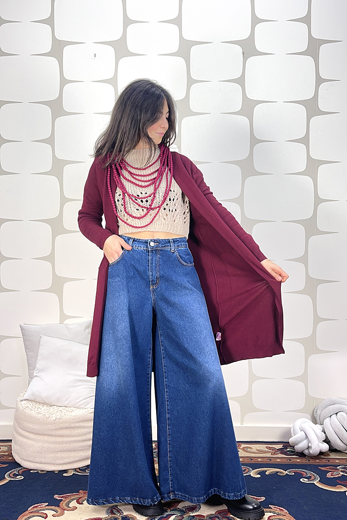 outfit Maglia Anaki corda, Jeans Kalesi e Cardigan Guizonne bordeaux fabbrica di giuggiole