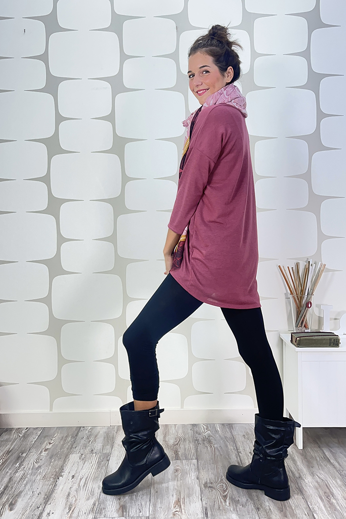 outfit Maglia Lory rosa cipolla, Leggings a tinta unita sartoriale nero e Sciarpina Ginkgo rosa