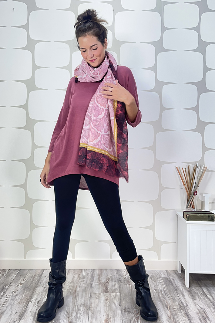 outfit Maglia Lory rosa cipolla, Leggings a tinta unita sartoriale nero e Sciarpina Ginkgo rosa