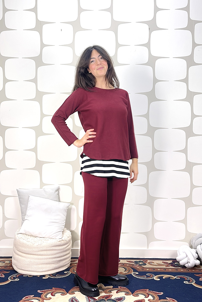 outfit con maglia miso bordeaux e pantalone miso bordeaux fabbrica di giuggiole