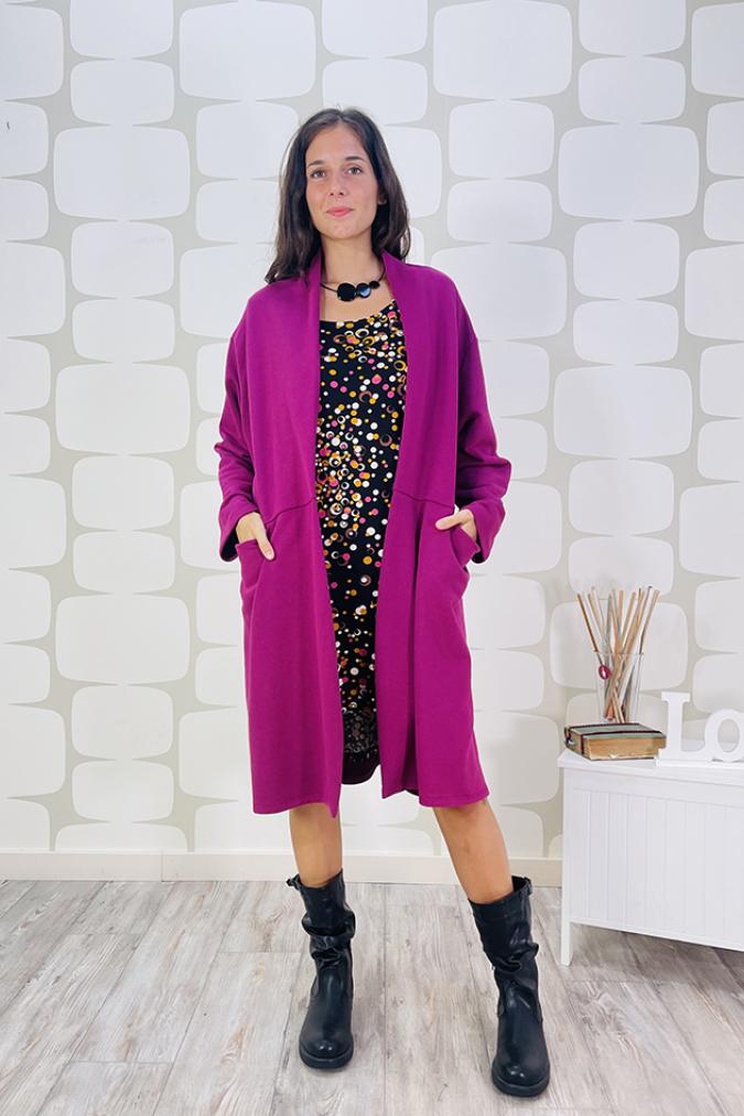 outfit con Spolverino Tulimac magenta e Abito Madame Bulles sartoriale