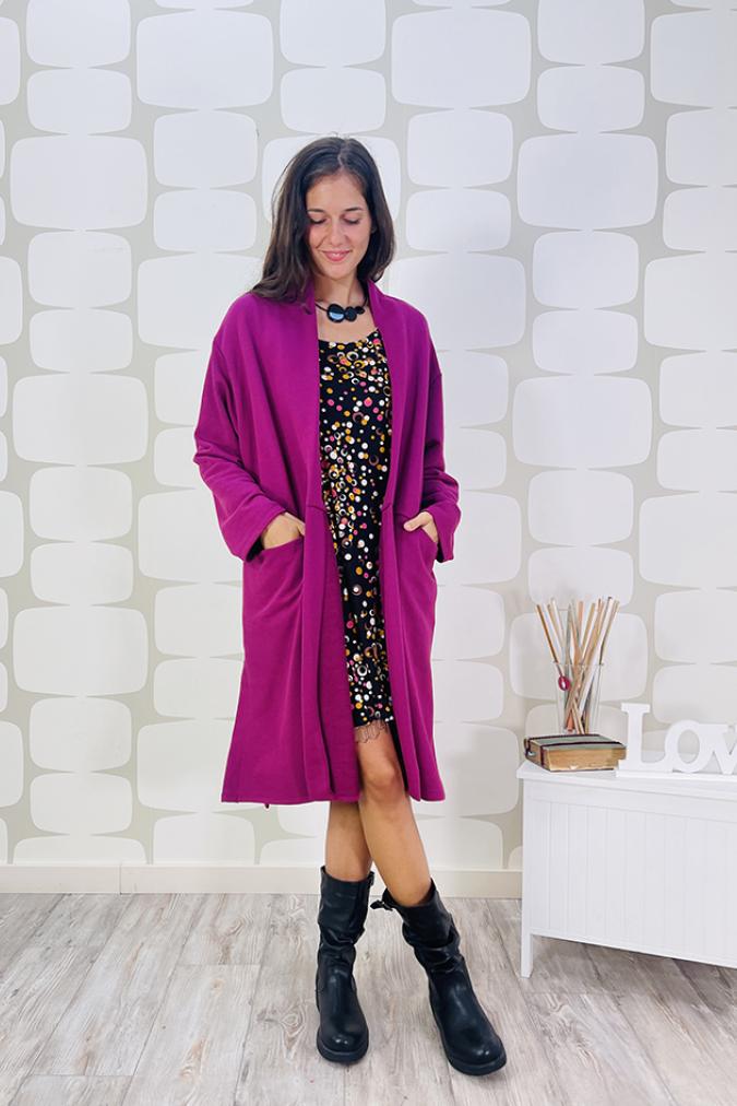 outfit con Spolverino Tulimac magenta e Abito Madame Bulles sartoriale