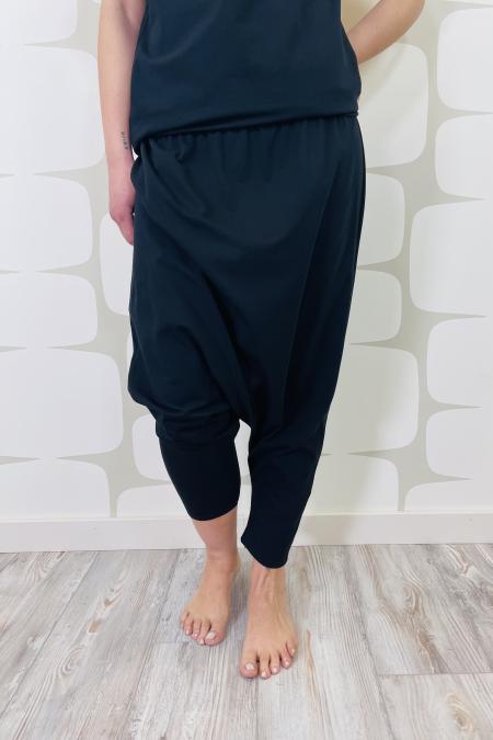 pantalone con cavallo basso